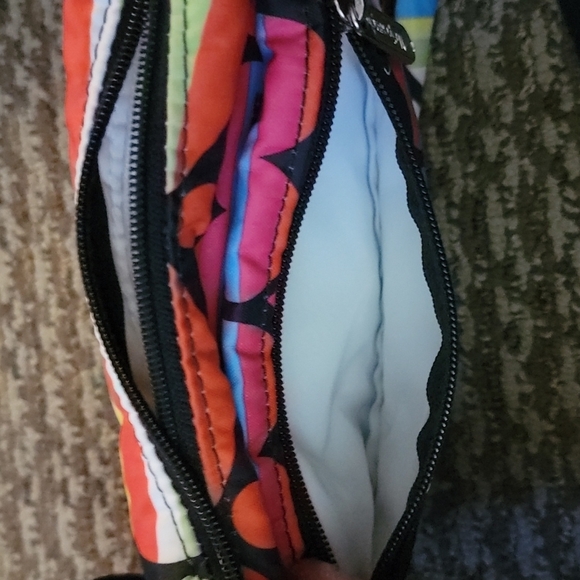 LeSportSac 10Hx4Wx3D Multi Colored Crossbody Bag Nylon Rainbow Hearts - Picture 10 of 10